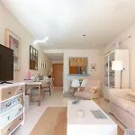 Sailor House Con Piscina En La Nueva Milla De Oro エステポナ