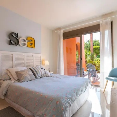 アパート Sailor House Con Piscina En La Nueva Milla De Oro エステポナ