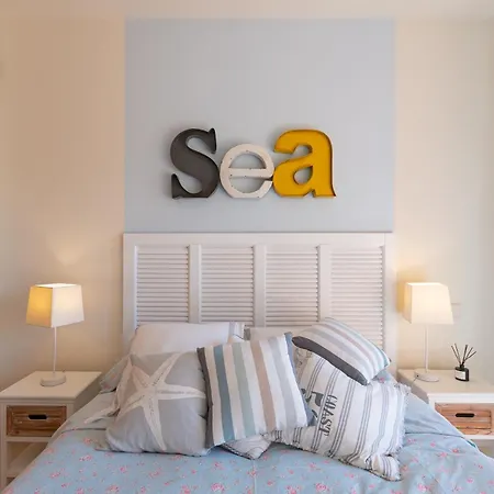 アパート Sailor House Con Piscina En La Nueva Milla De Oro エステポナ